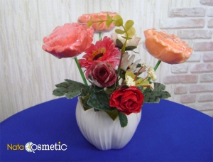 Милый букетик из маков